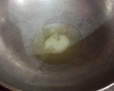 A picture of step 1 of Dahi ki sabji.