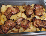 Foto del paso 6 de la receta: Contramuslos de pollo marinado con patatas, berenjena, calabacín