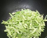 A picture of step 6 of Vegetarian bee hoon.
