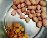 A picture of step 1 of Simple Suji Upma.