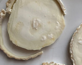 Foto del paso 2 de la receta: Bocaditos de queso de cabra con mermelada de higos