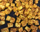 A picture of step 3 of Paneer tikka cheese burst naanza.