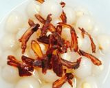 Hình bước làm 3 của món Chè hạt sen nhãn nhục