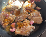 Foto del paso 2 de la receta: Pollo al ajillo con ñoras