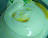 Foto langkah ke 3 dari resep Bolu gulung kukus.