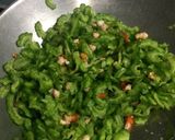 Foto langkah ke 5 dari resep Pare cah udang.