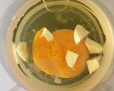Foto del paso 3 de la receta: Salsa alioli con batidora y muchos detalles🌻