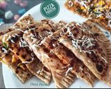 A picture of step 5 of Pizza Paratha.