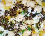 A picture of step 5 of Hyderabadi Dahi Phulki.