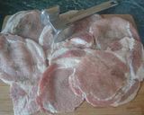 Lecsós karajszelet krumplipürével recept fázis 2 fotója