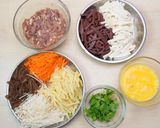 A picture of step 1 of Hot and Sour Soup.