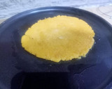 A picture of step 9 of Sarson ka saag with Makai ki roti.