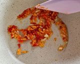 รูปขั้นตอนการทำที่ 6 ของ ตับไก่ผัดพริกหยวก