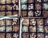 Foto langkah ke 5 dari resep Fudgy Brownis loyang sekat.
