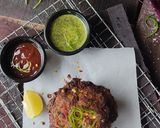 A picture of step 7 of Peshawari chapli kabab.