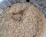 Foto del paso 1 de la receta: Arroz integral con salteado de verduras🍚🥕🍅🌶