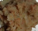 A picture of step 2 of Aloo ka paratha.