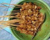 Foto langkah ke 4 dari resep Sate ayam sambal saos kecap pedas.