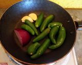 Foto del paso 1 de la receta: Salsa de chile verde tatemada 🙀