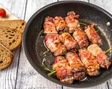 Csirkemáj baconbe tekerve, rozmaring nyárson recept fázis 7 fotója
