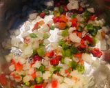 Foto del paso 1 de la receta: Salchichas en salsa con papas