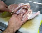Foto del paso 1 de la receta: Pollo a la pizza