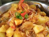 চিংড়ি দিয়ে আলু চচ্চড়ি(chingri diye aloo chorchori recipe in Bengali)