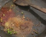 A picture of step 4 of Baked potato pattice.