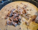 รูปขั้นตอนการทำที่ 6 ของ Lighten Beef Stroganoff