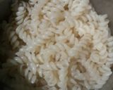 A picture of step 2 of Jain Paneer Pasta.