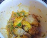 Foto del paso 3 de la receta: Pollo guisado con zanahorias, patatas al macis y azafrán