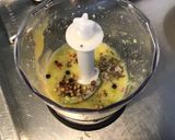 Une image de l'étape 5 de Marinade au miel, citron vert, échalote et baies (pour poissons et mollusques).