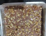 A picture of step 6 of Walnut spiced brownie.