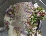 A picture of step 3 of Oats Chilla.