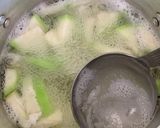 Hình bước làm 3 của món Canh bầu đậu phụ tôm
