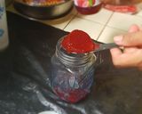 รูปขั้นตอนการทำที่ 1 ของ Easy Strawberry Soda