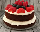 Foto del paso 12 de la receta: Naked cake de chocolate y frutos rojos
