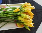 কুমড়ো ফুলের বড়া। Crispy Pumpkin flowers fry or fritters রেসিপির ধাপ 1 ছবি