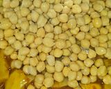 Foto del paso 5 de la receta: Garbanzos con frutos de mar