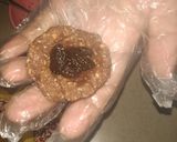 Foto langkah ke 4 dari resep Rhum Raisin Choco Balls.