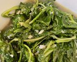 Foto langkah ke 6 dari resep Tumis Bayam (Spinach Stir Fried).