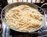 A picture of step 1 of Veg Chowmein.
