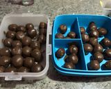 Foto langkah ke 7 dari resep Mini Choco Ball 🏀 “Rasanya nyokelat banget” 👍.
