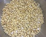 Foto langkah ke 2 dari resep Susu Kacang 🍼 Soymilk Black Sesame.
