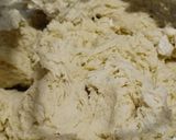 A legfinomabb sajtos, burgonyás, medvehagymás pogácsa recept fázis 2 fotója
