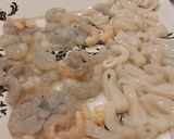 Foto del paso 1 de la receta: Rabas y camarones fritos 🤤🥰