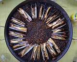 Foto del paso 7 de la receta: Arroz negro con sepia y navajas