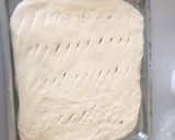 Foto langkah ke 1 dari resep Cheesy White Tomato Pizza.