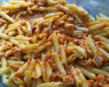 Foto del paso 4 de la receta: Macarrones con atún y huevo gratinados