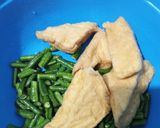 Foto langkah ke 1 dari resep Oseng Kacang Tahu Bumbu Iris.